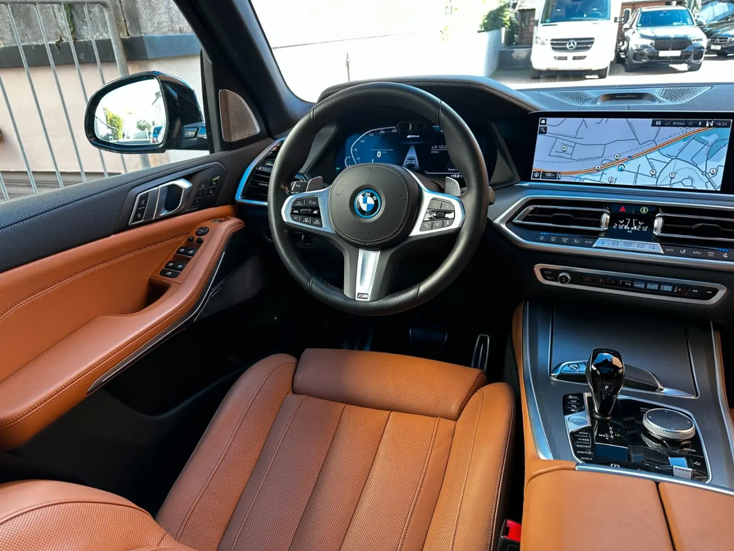 X5 xDr45 e M Sport B&W AHK Pano Sitzkl Massage