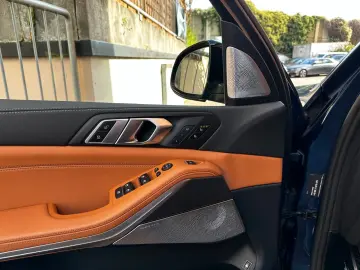 X5 xDr45 e M Sport B&W AHK Pano Sitzkl Massage