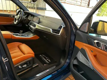 X5 xDr45 e M Sport B&W AHK Pano Sitzkl Massage