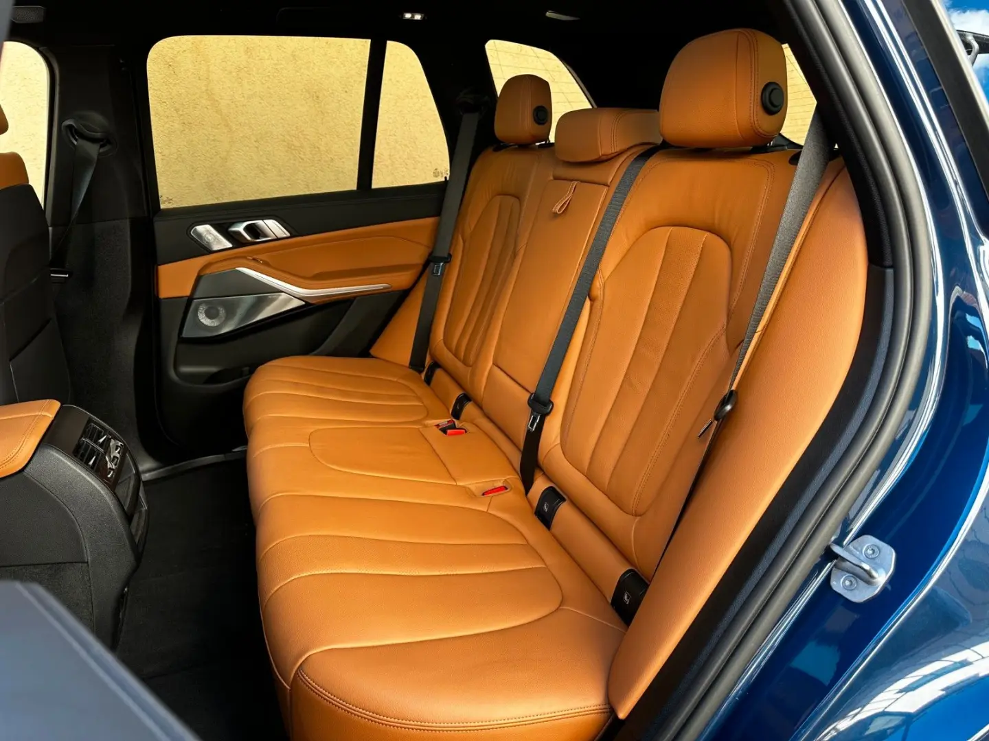 X5 xDr45 e M Sport B&W AHK Pano Sitzkl Massage