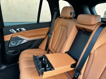 X5 xDr45 e M Sport B&W AHK Pano Sitzkl Massage