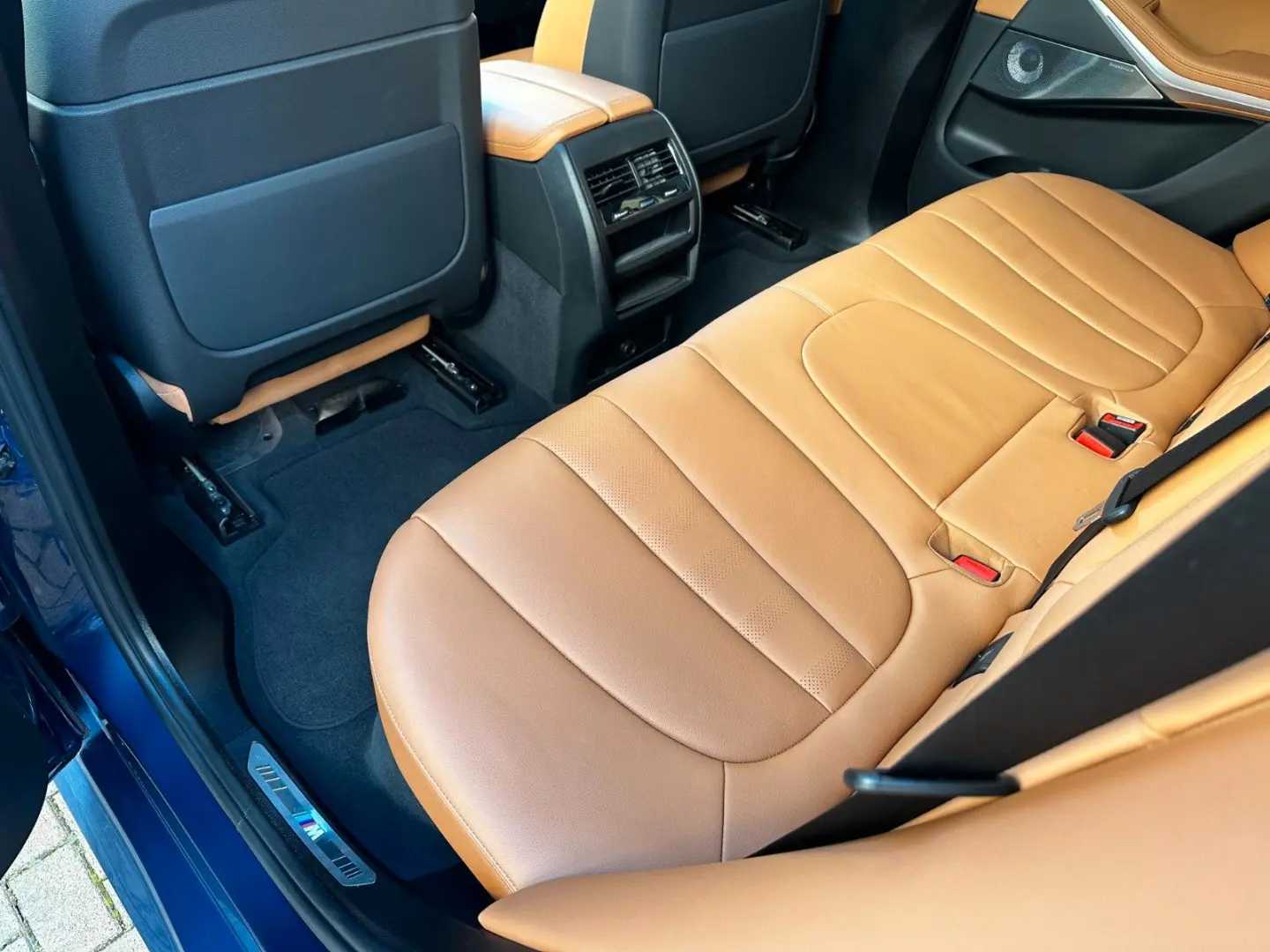 X5 xDr45 e M Sport B&W AHK Pano Sitzkl Massage