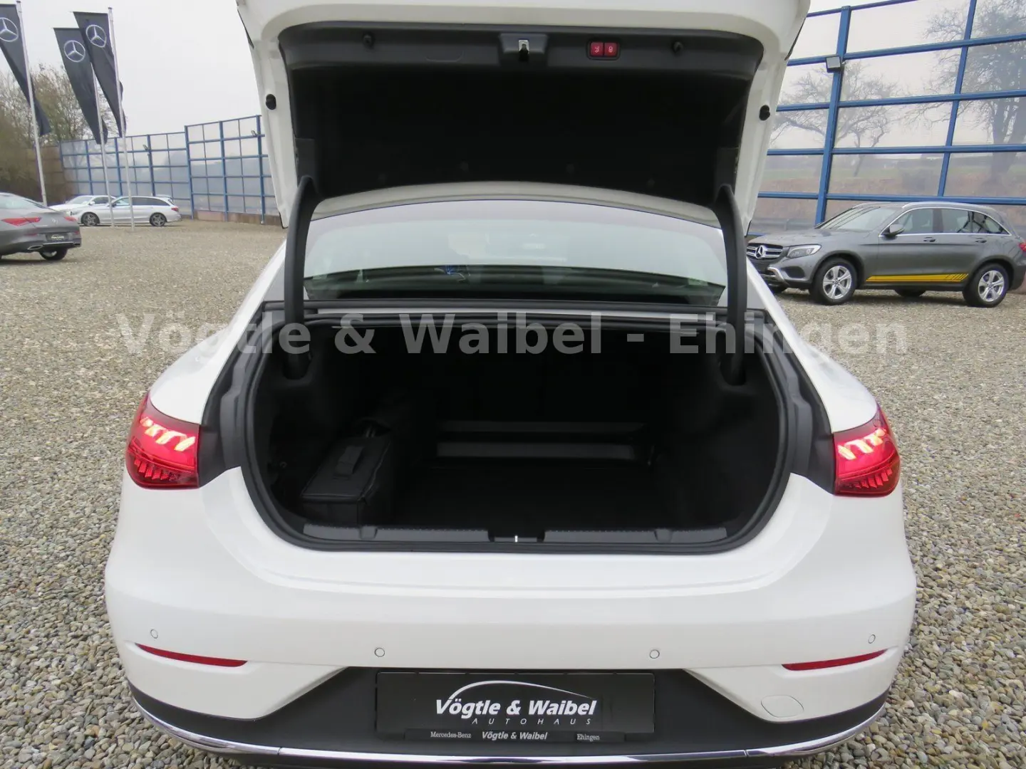 EQE 300 PANO HEAD-UP HA-LENKUNG BEH.FRONTSCHEIBE