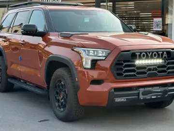 Toyota Sequoia TRD Pro 4WD i-FORCE MAX