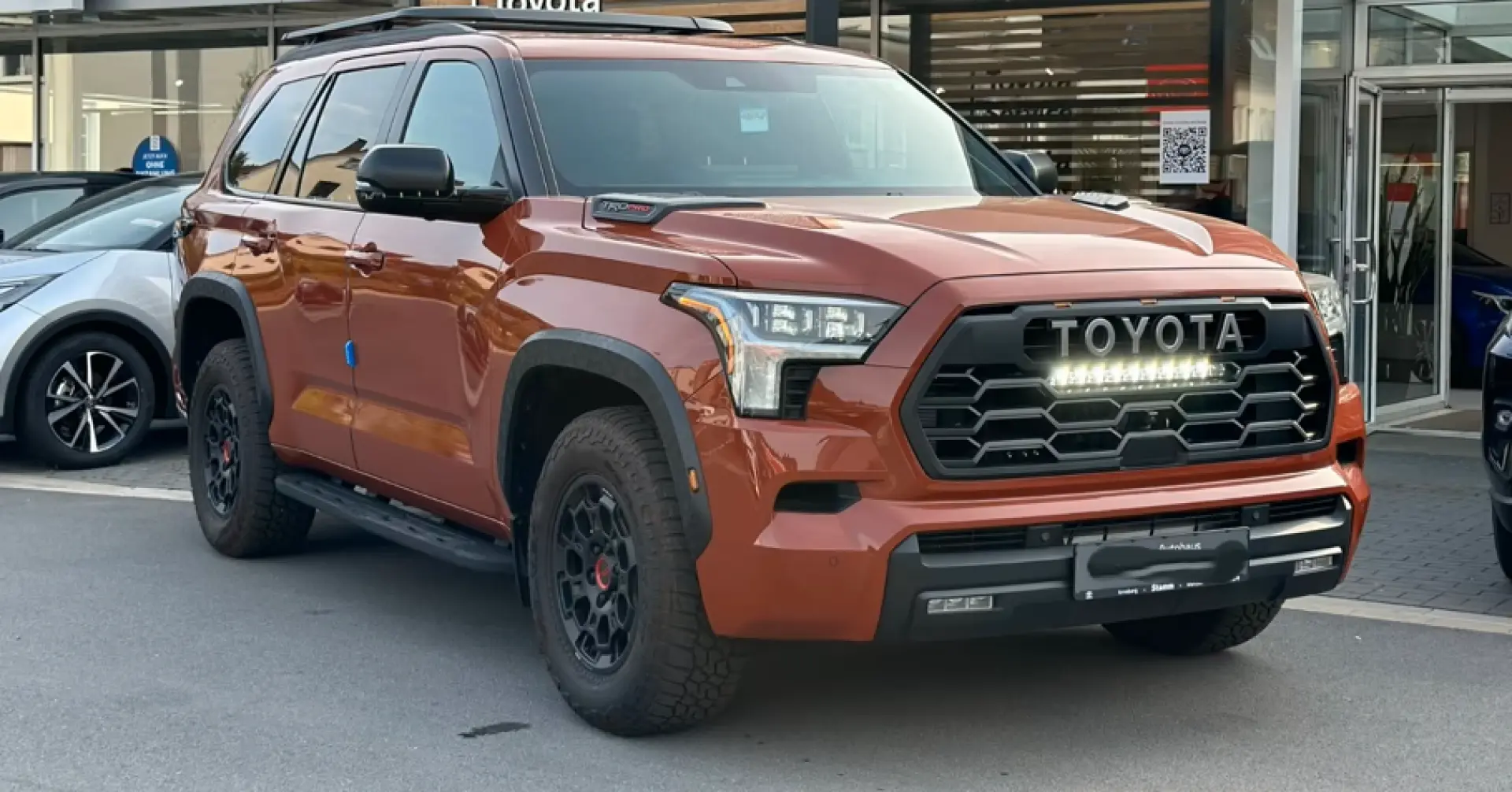 Toyota Sequoia TRD Pro 4WD i-FORCE MAX