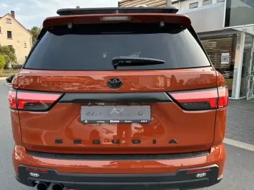 Toyota Sequoia TRD Pro 4WD i-FORCE MAX