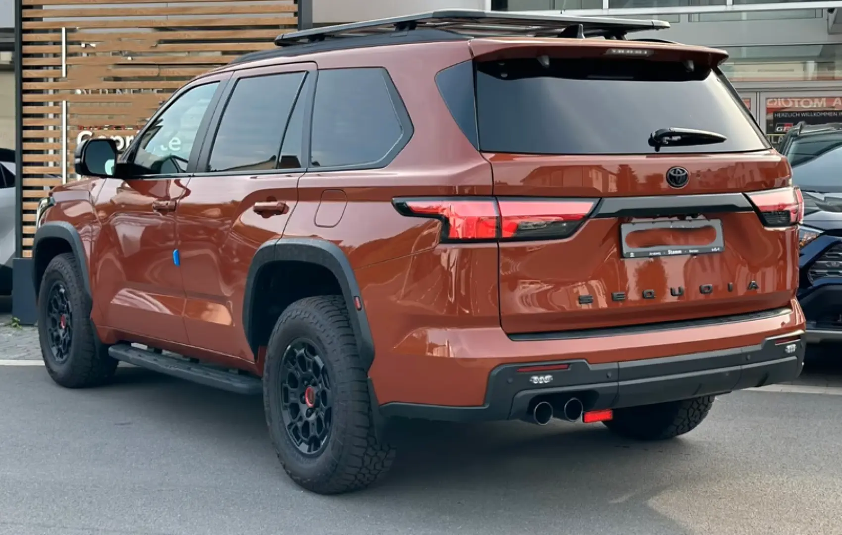 Toyota Sequoia TRD Pro 4WD i-FORCE MAX