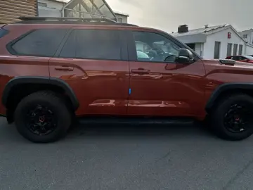 Toyota Sequoia TRD Pro 4WD i-FORCE MAX