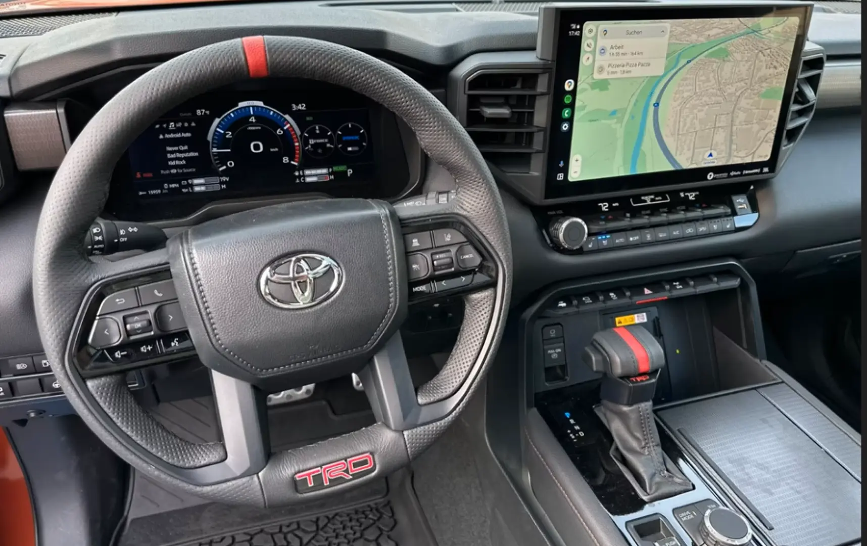 Toyota Sequoia TRD Pro 4WD i-FORCE MAX