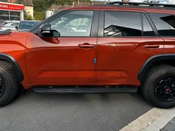 Toyota Sequoia TRD Pro 4WD i-FORCE MAX