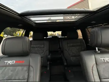 Toyota Sequoia TRD Pro 4WD i-FORCE MAX