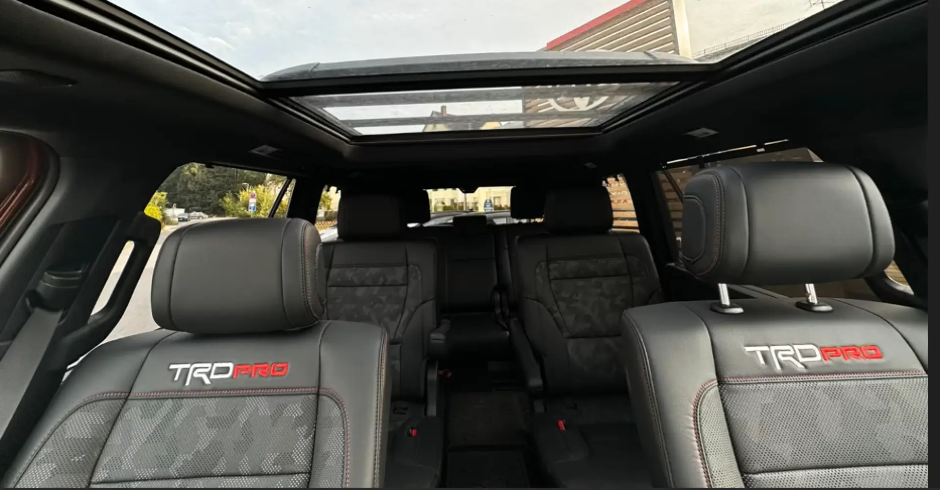 Toyota Sequoia TRD Pro 4WD i-FORCE MAX