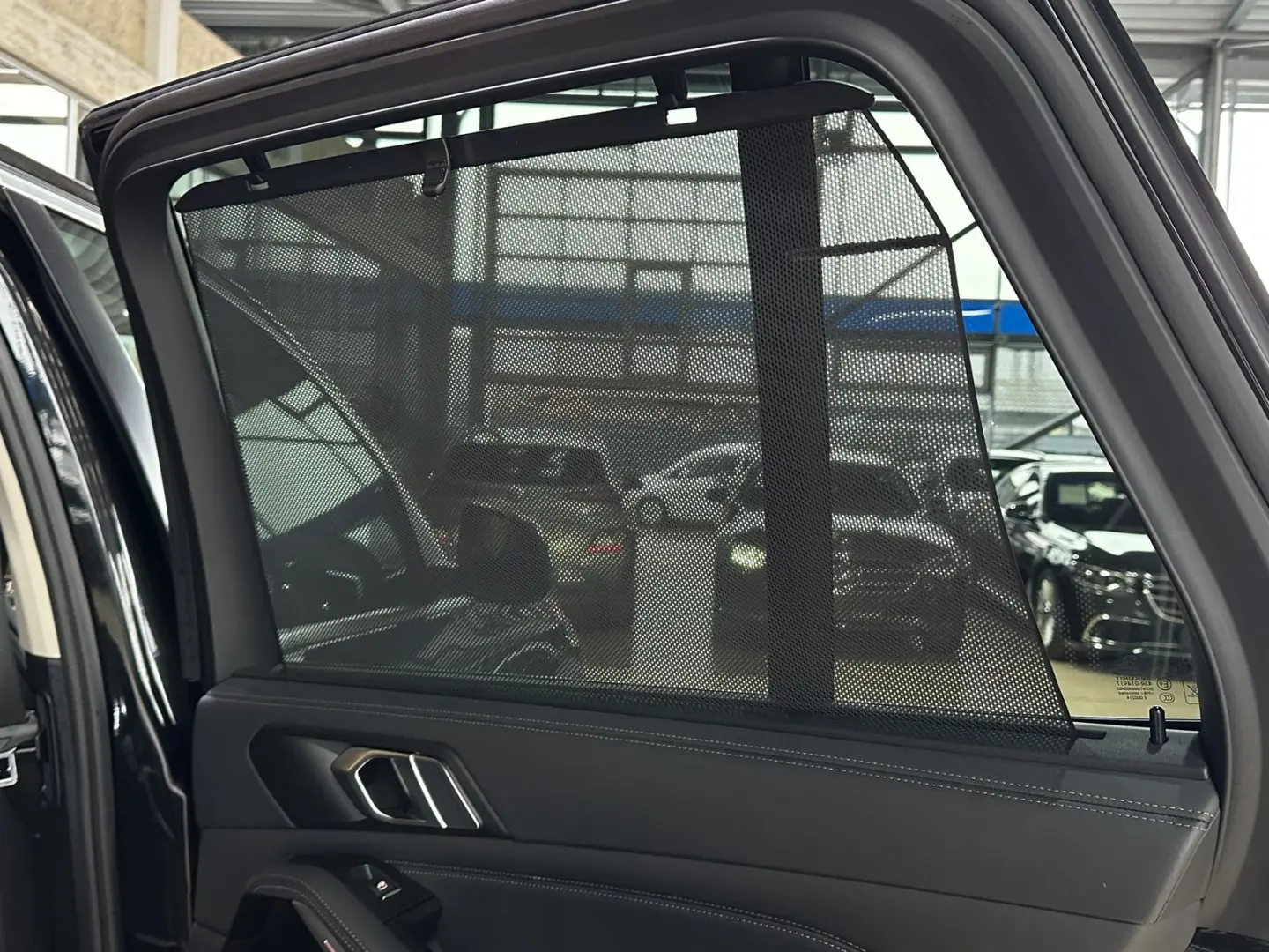 X5 45e Innovations 4XSHZ LED R.Cam Nav HUD 22LM