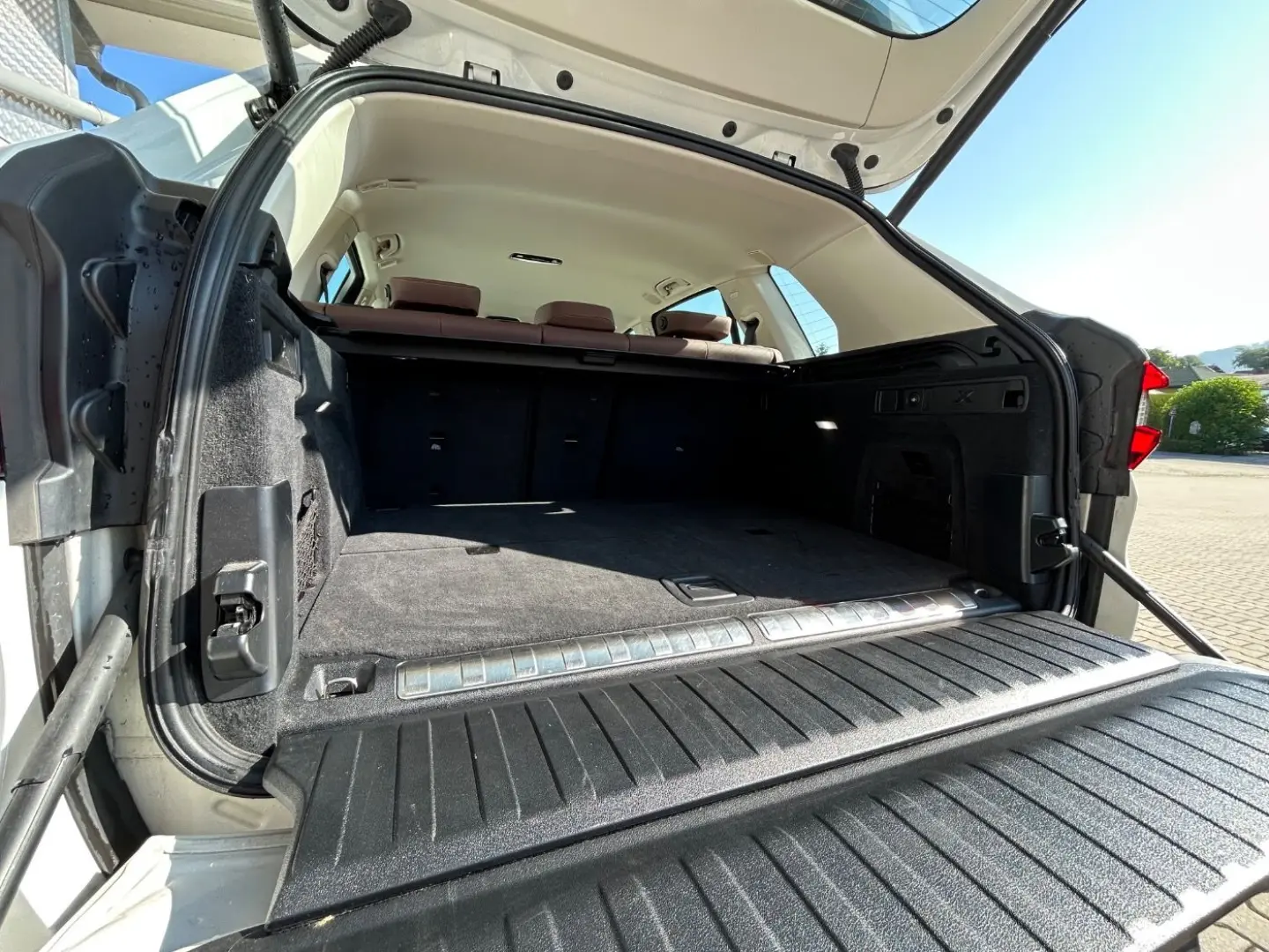 X5 xDrive45e Laser 360 DaPro HUD TrailerHitch