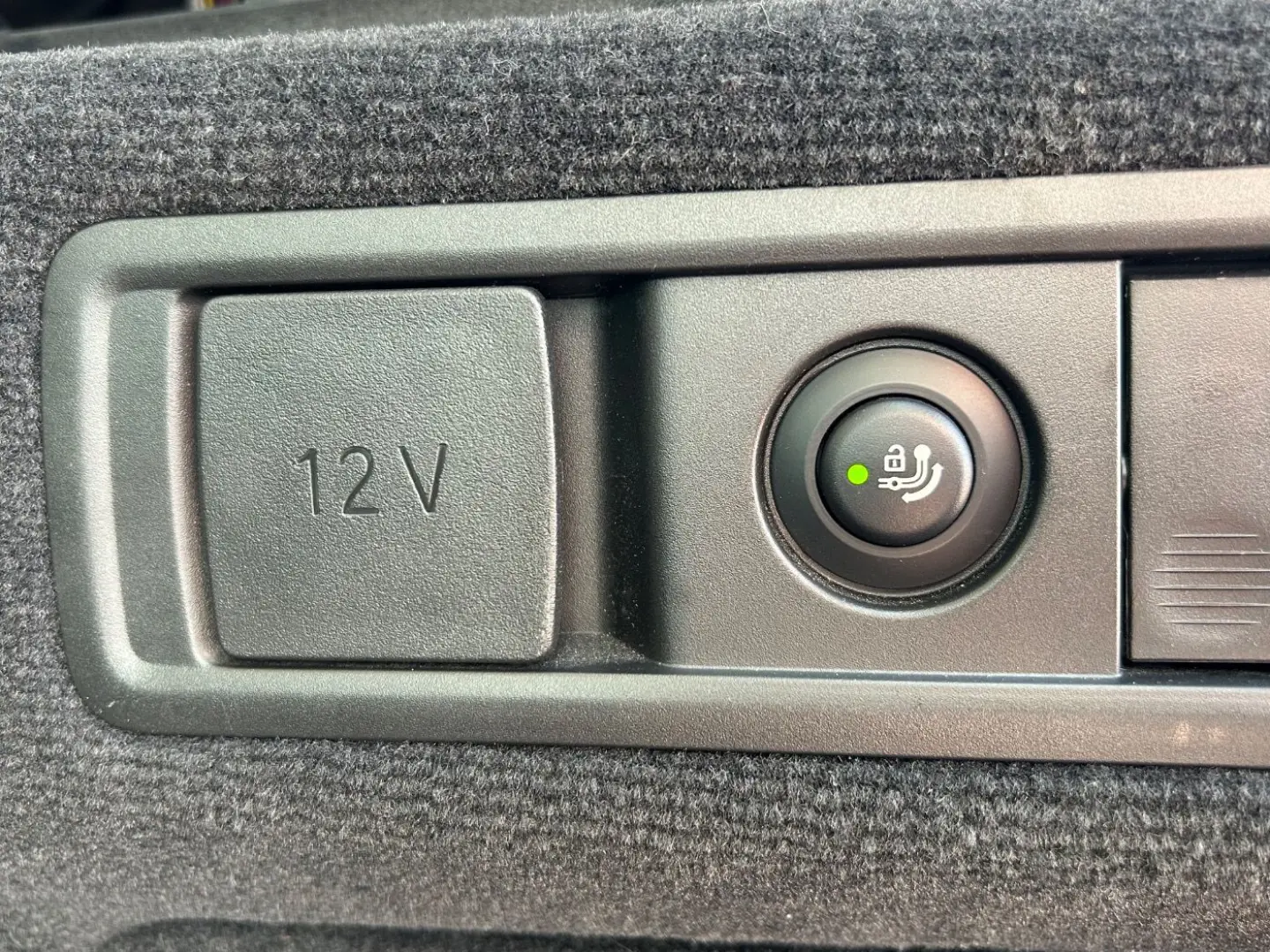 X5 xDrive45e Laser 360 DaPro HUD TrailerHitch