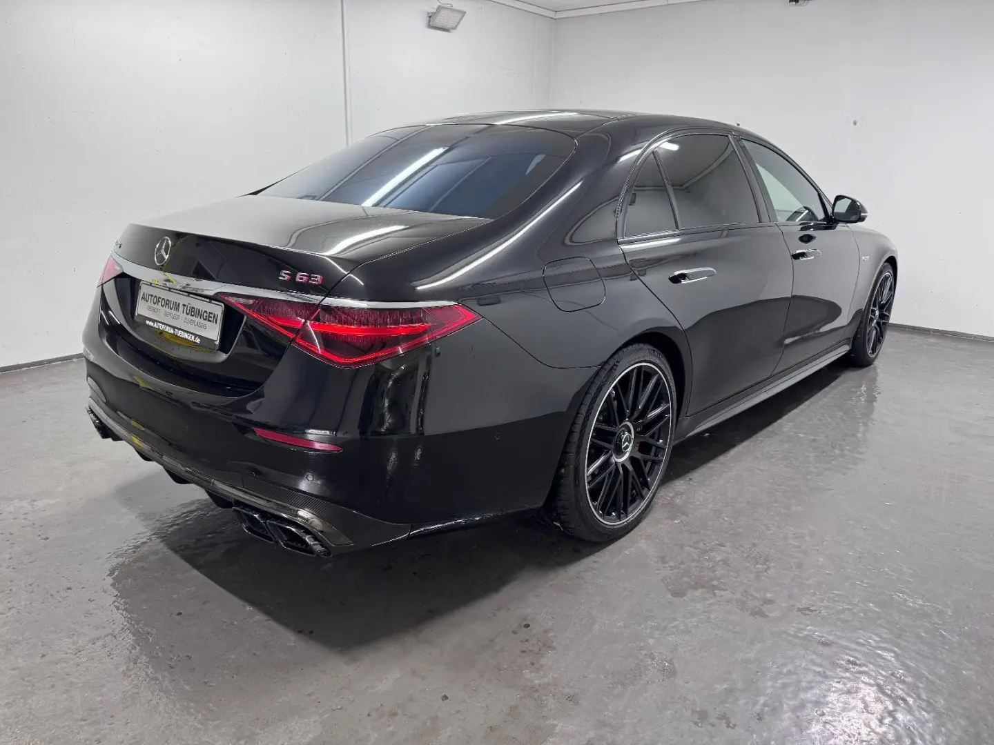 S 63 E Performance L  KERAMIK TV CARBON 4D