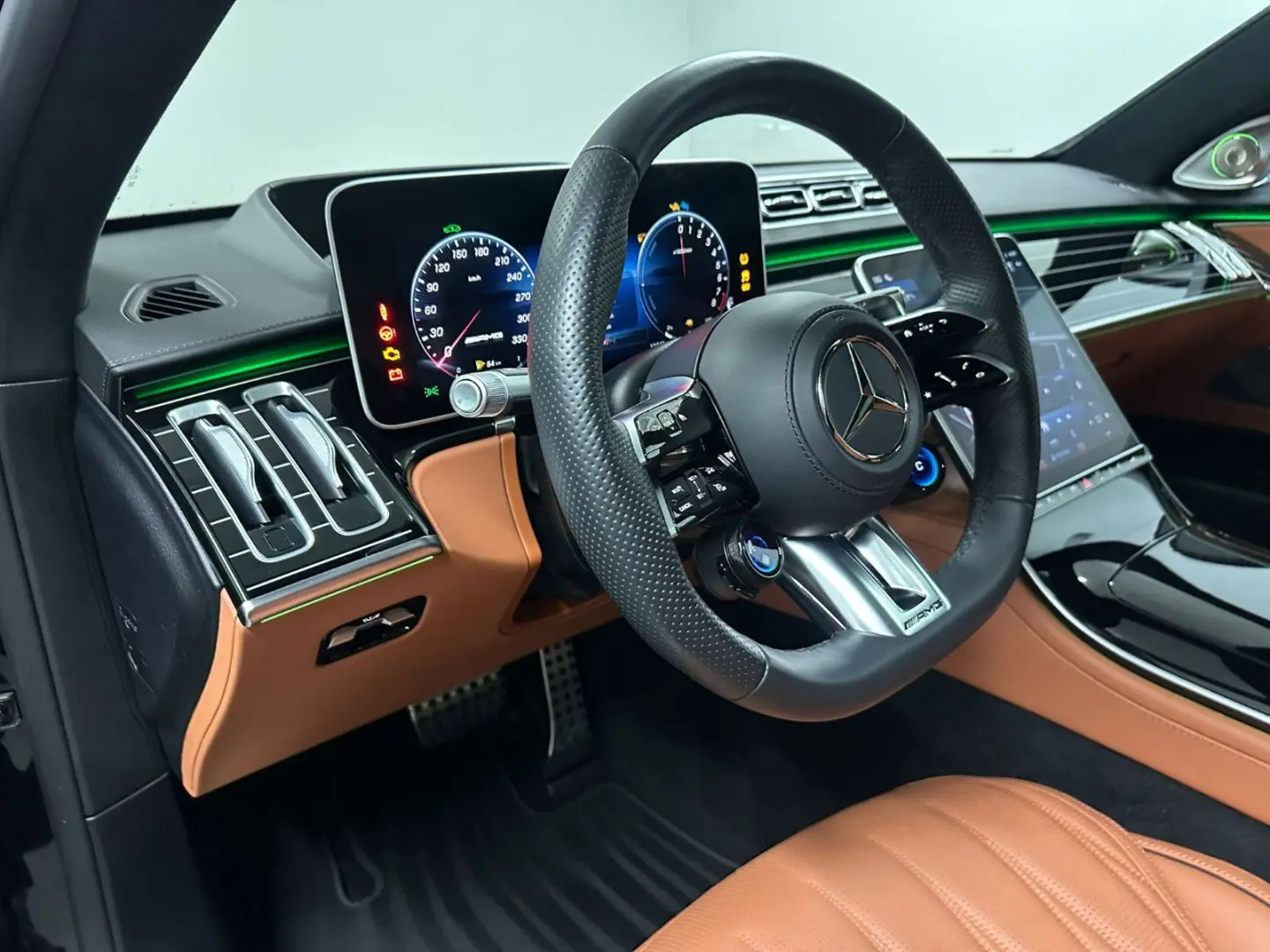 S 63 E Performance L  KERAMIK TV CARBON 4D