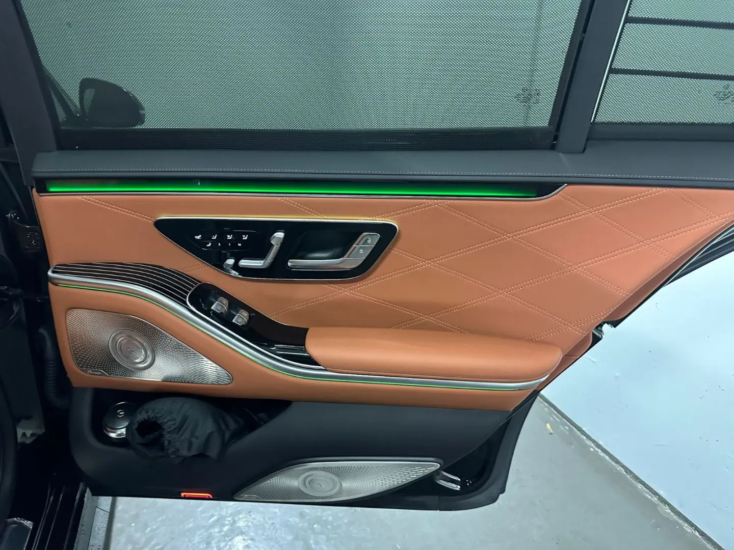 S 63 E Performance L  KERAMIK TV CARBON 4D