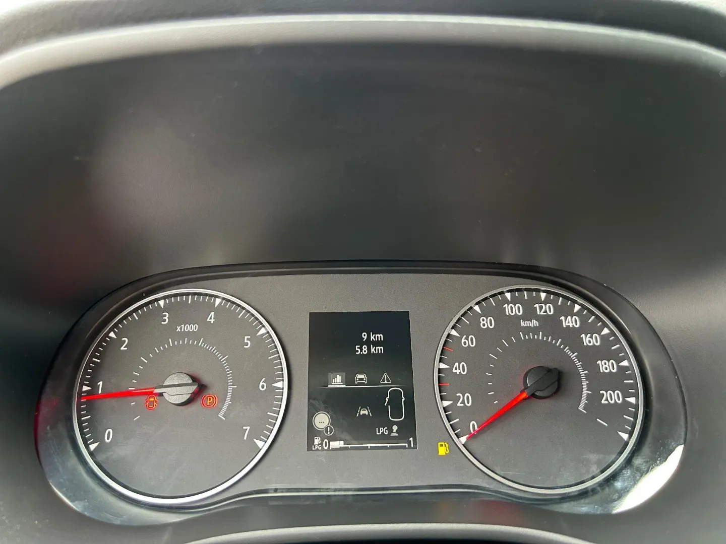 Dacia Logan ECO-G 100 MT6 Expression 2025