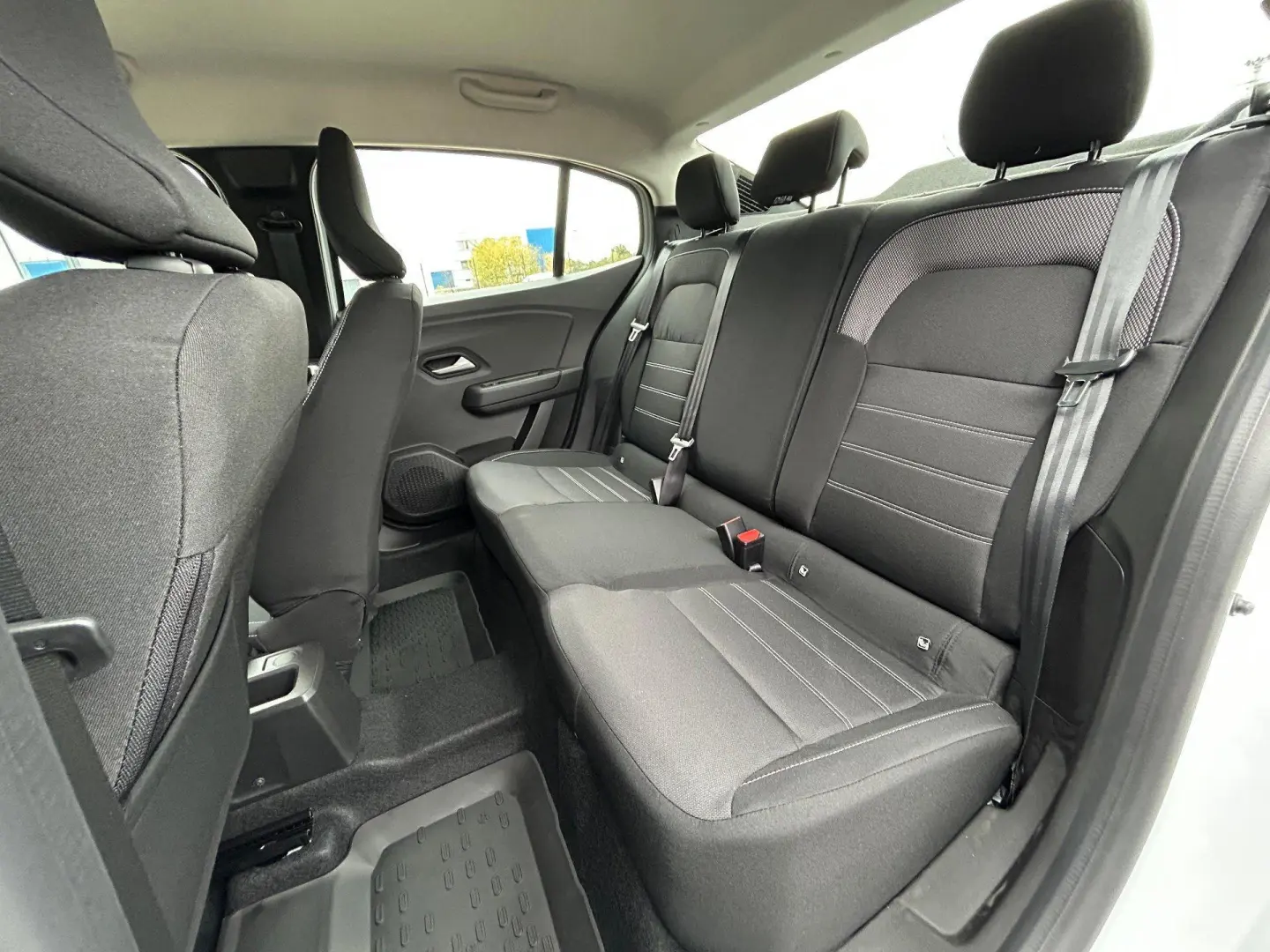 Dacia Logan ECO-G 100 MT6 Expression 2025