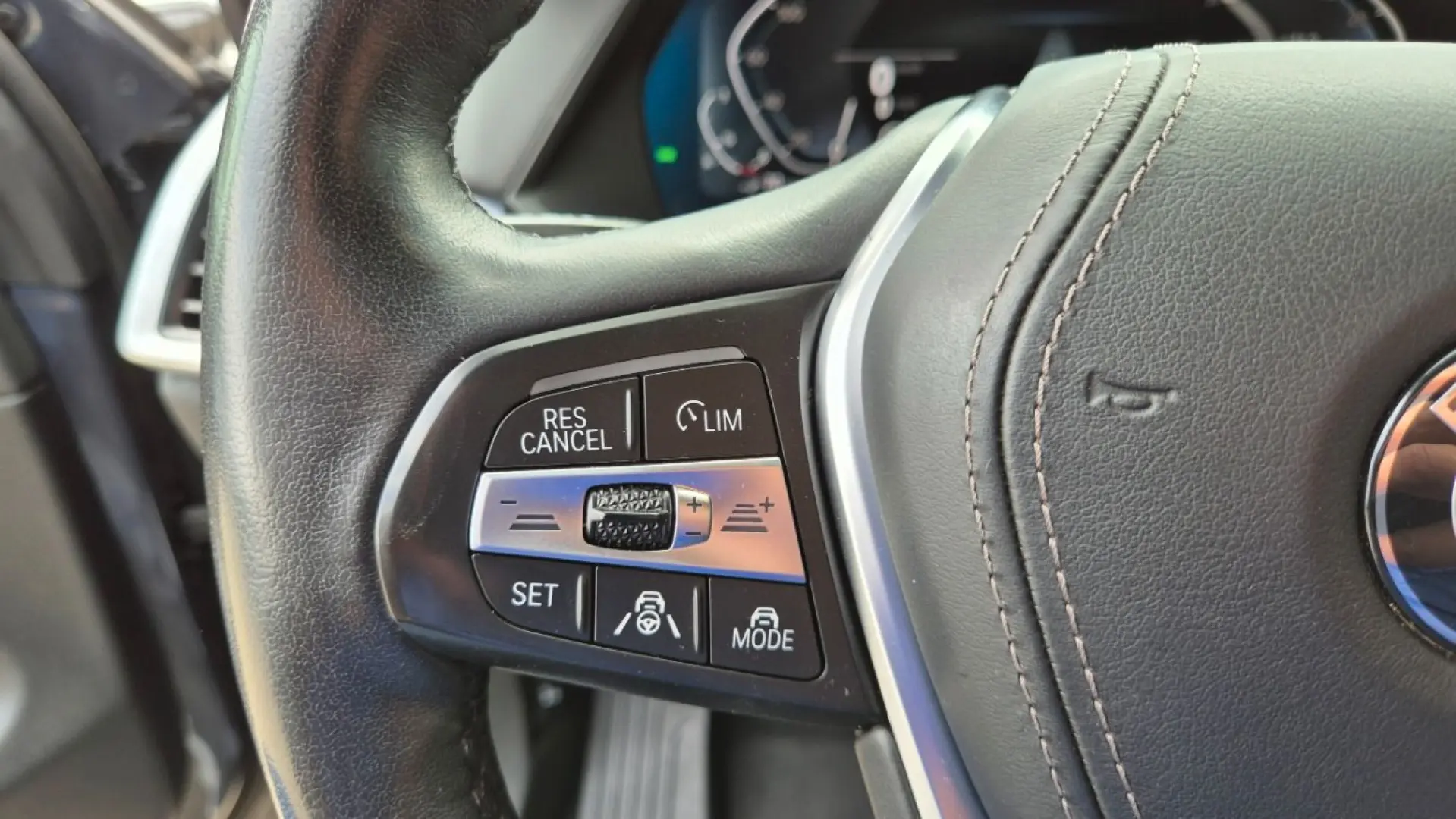 X5 XDRIVE45E xLine AHK Laser ACC Luft-Fw Alarm H