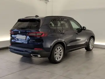 X5 xDr45e Laser DisplayKey H&K AmbientAir HUD GestureControl