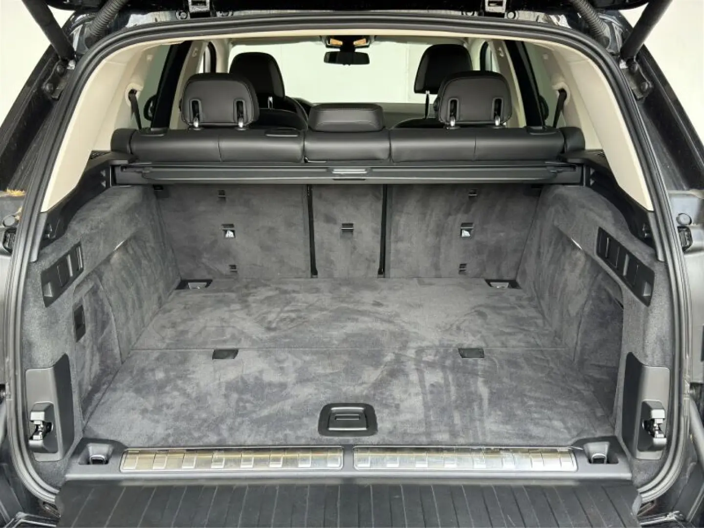 X5 xDrive45e Laser Ventilation H&K HUD Panoramic