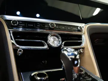 Flying Spur Mulliner W12