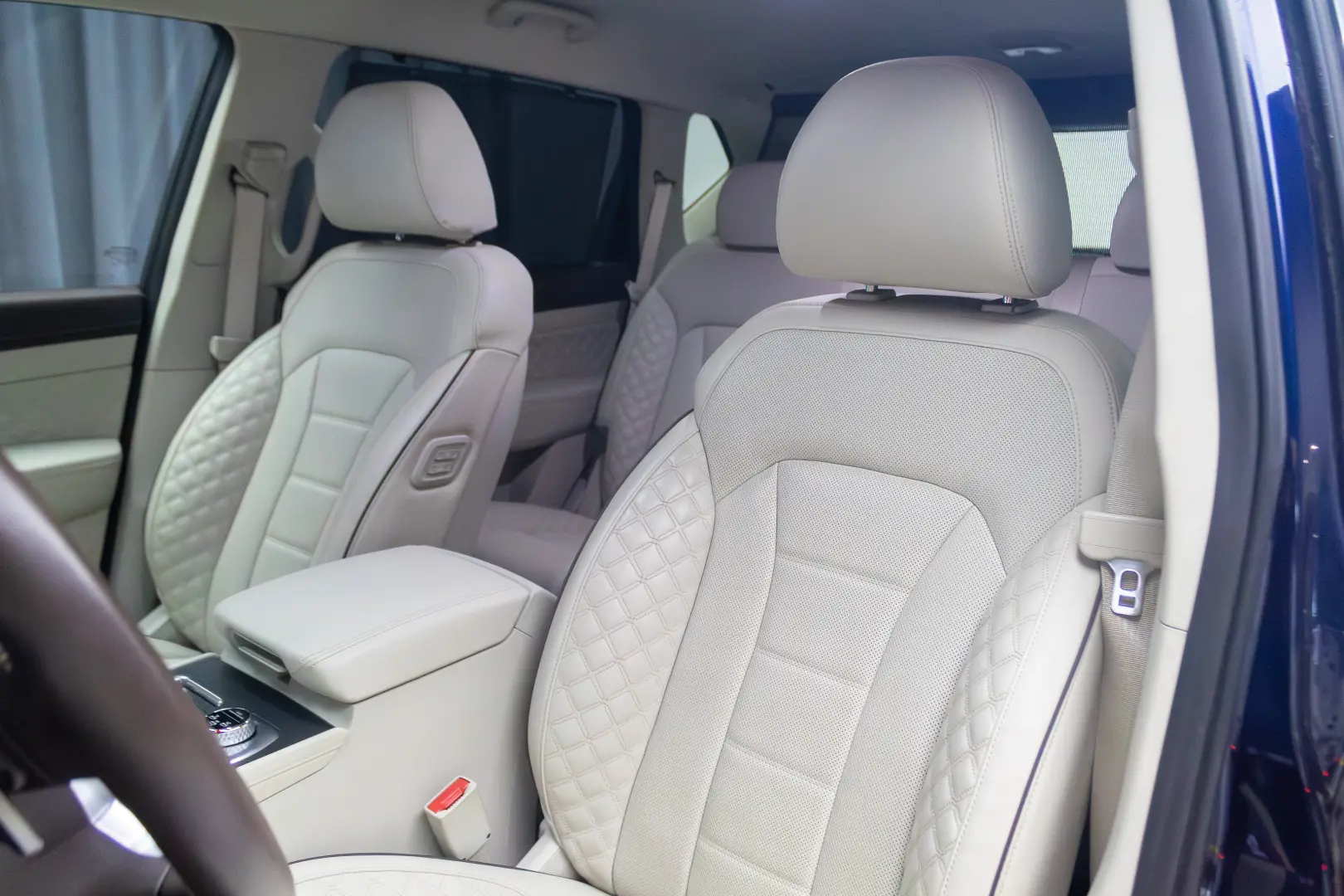 Ssangyong REXTON G4  PREMIUM 2.2E-XD I202 CP 4WD AT8