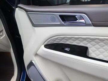 Ssangyong REXTON G4  PREMIUM 2.2E-XD I202 CP 4WD AT8