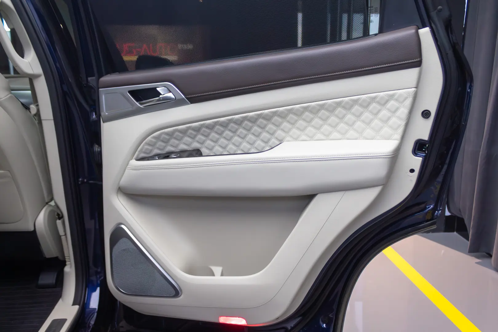 Ssangyong REXTON G4  PREMIUM 2.2E-XD I202 CP 4WD AT8