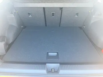 Noul T-Roc Life 1.5 eTSI DSG