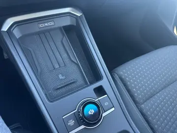 Noul T-Roc Life 1.5 eTSI DSG