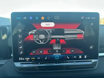 Noul T-Roc Life 1.5 eTSI DSG