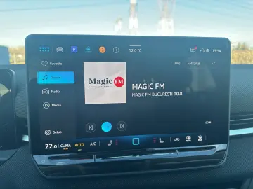 Noul T-Roc Life 1.5 eTSI DSG