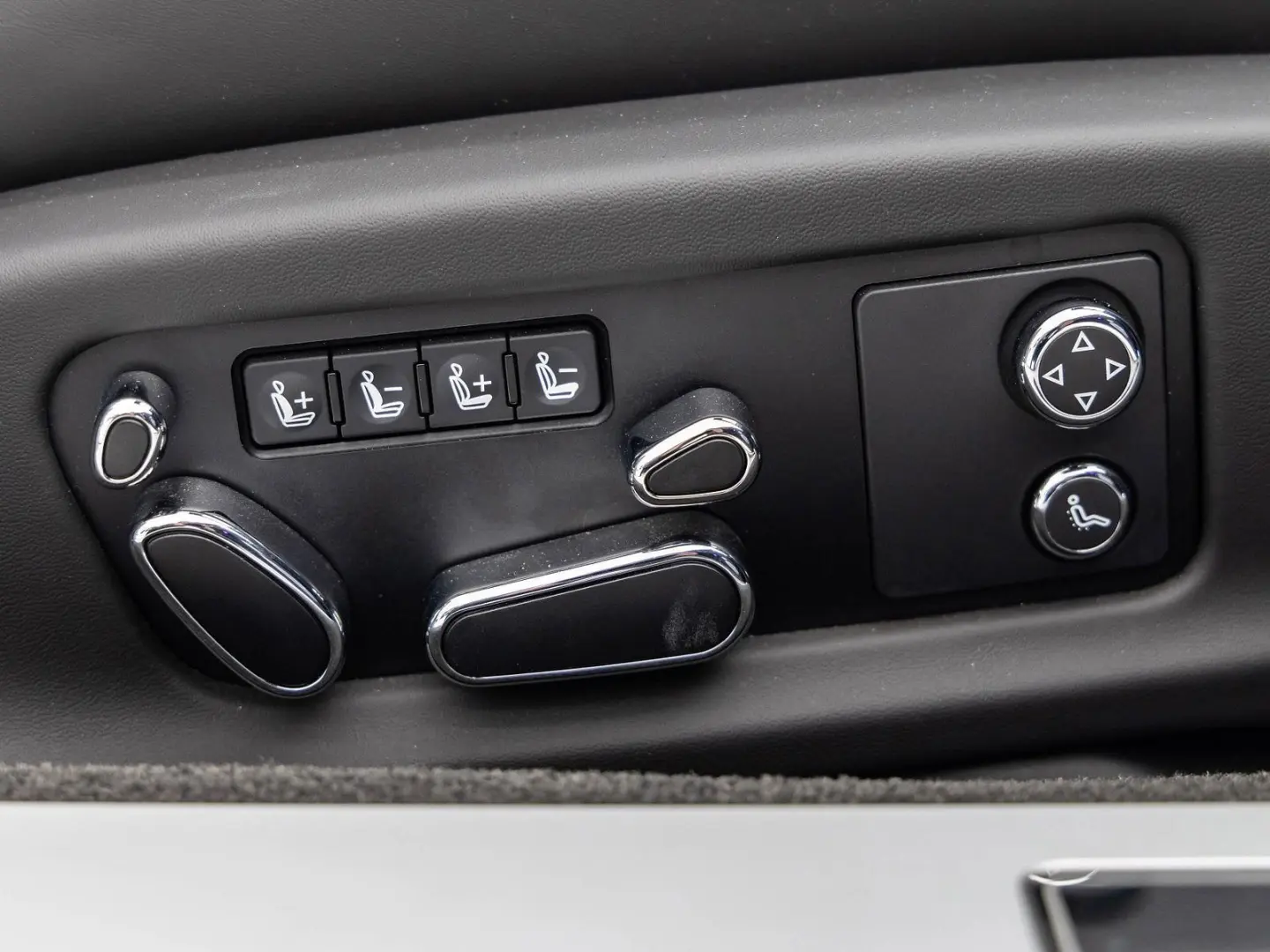 New Continental GTC Speed W12 BENTLEY FRANKFURT