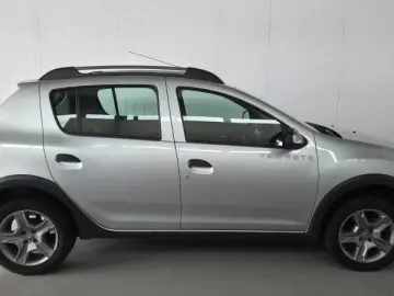 DACIA SANDERO 0.9 TCe 90CP Stepway Prestige
