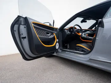 Continental GTC Speed W12  Naim