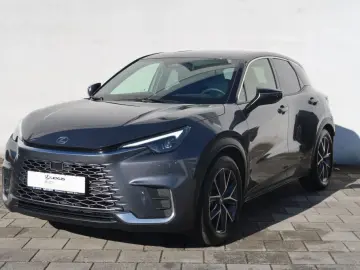 LBX AWD E-Four Emotion