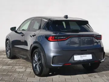 LBX AWD E-Four Emotion