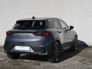 LBX AWD E-Four Emotion