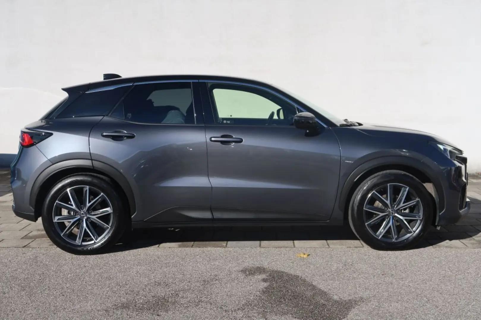 LBX AWD E-Four Emotion