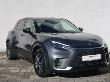 LBX AWD E-Four Emotion