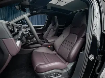 Porsche Cayenne E-Hybrid Coupe nou garantie