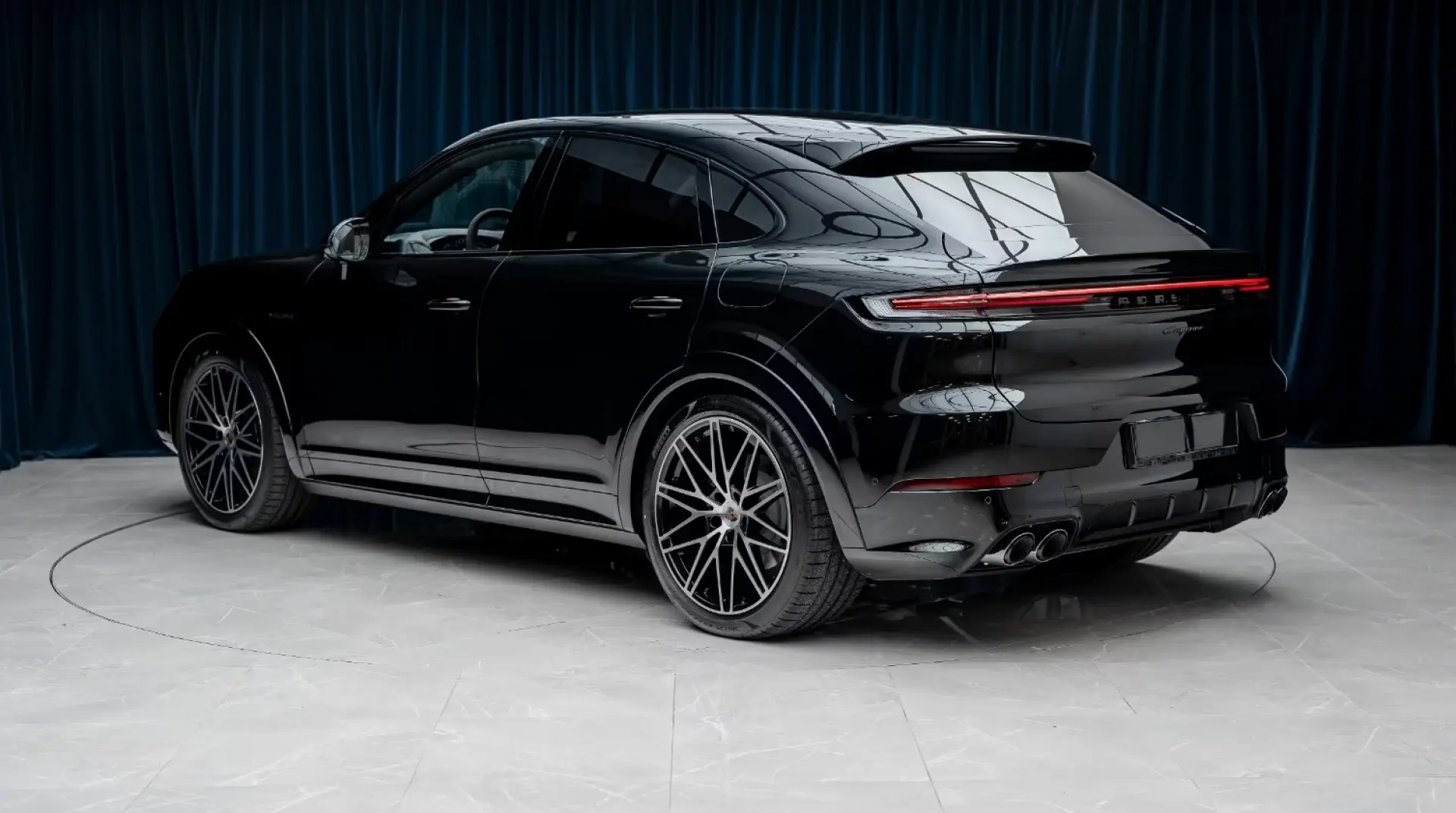 Porsche Cayenne E-Hybrid Coupe nou garantie