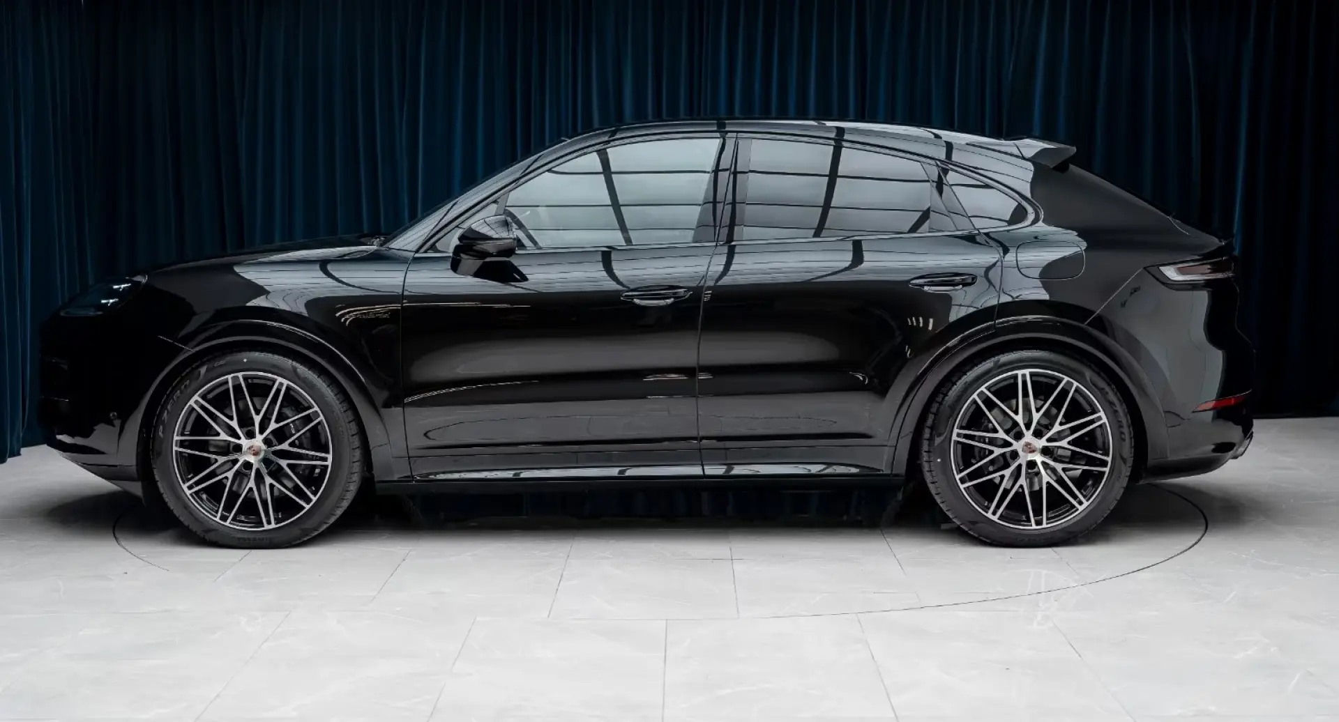 Porsche Cayenne E-Hybrid Coupe nou garantie