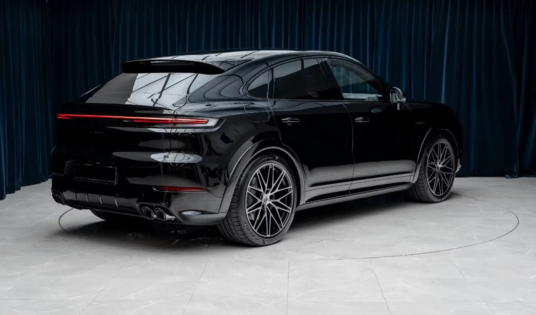 Porsche Cayenne E-Hybrid Coupe nou garantie
