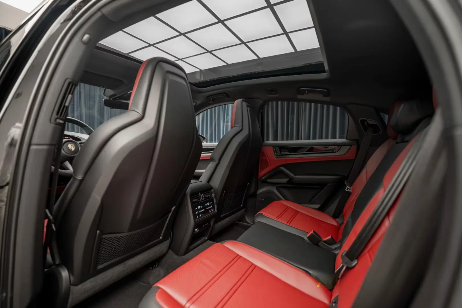 Porsche Cayenne E-Hybrid Coupe nou garantie