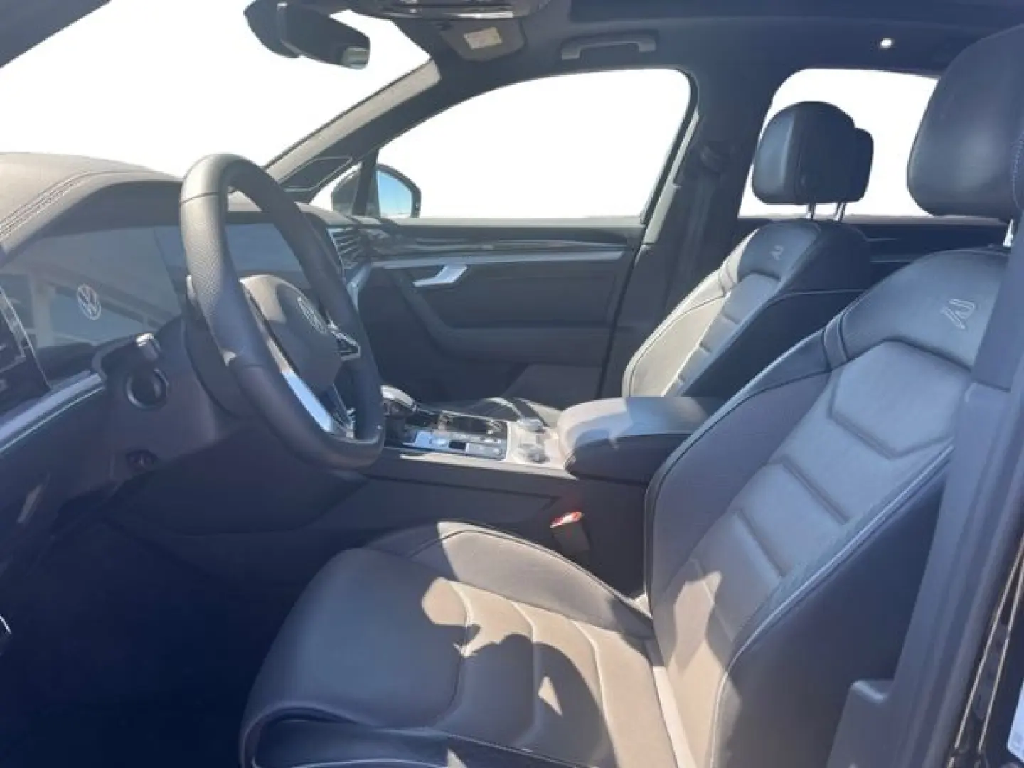 Touareg R-Line 3.0l TDI Leder LED IQ-Light Luft