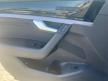 Touareg R-Line 3.0l TDI Leder LED IQ-Light Luft